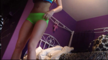 She just couldn't stay awake - Omegle Videos and Stickam Girls