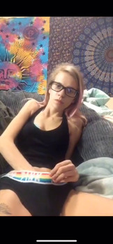Cutie teenager play with toys - Omegle Videos and Stickam Girls