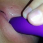 woman wiggles her belly - Omegle Videos and Stickam Girls