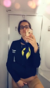 Tiny girl stroking her huge cock - Omegle Videos