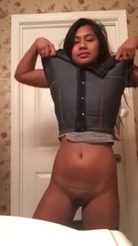 Hermosa Omegle latina tocándose - Se corre super rico - Omegle Girls