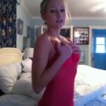 sexy busty babe shows off her sexy body on cam - Omegle Girls