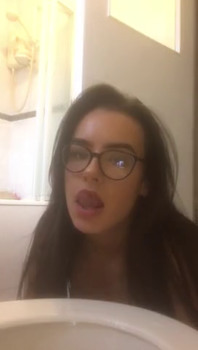 Mastubating in this position made me cum so fast - Patreon Girls