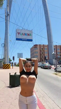 Making my fat wet pussy cum - Patreon Girls