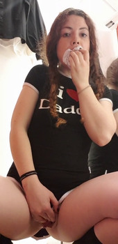 Bunni Squirts and sprays camera heavy - Patreon Girls