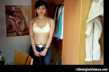Brunette With Perfect Body Feels Intense Orgasm - Stickam Videos
