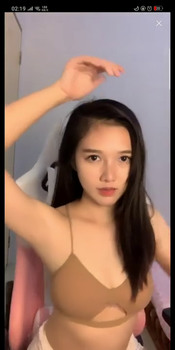 Tied her up then put an Stickam anal plug in for first time