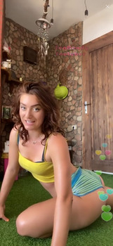 Sweet pussy massage Chupa-Chups - Snapchat Girls