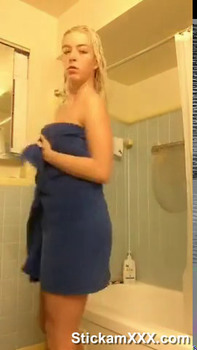 Snapchat Slut Eniyah Henderson Goes Chasing Water Falls With Magic Wand