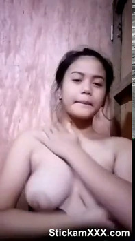 Quick Vocal Squirting Orgasm with Realistic Dildo - Snapchat Girls