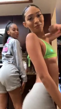 My tight pussy getting finger fucked as I moan - Bigo Girls