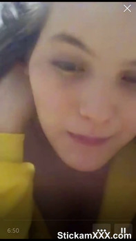 Omegle brunette is getting her pussy wet and have orgasms