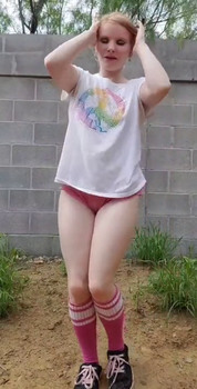 Baby expands pussy by inserting 2 toys in a tight hole - Stickam Videos