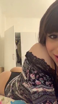 Stretching my creamy pussy with my bbc dildo - Patreon Girls