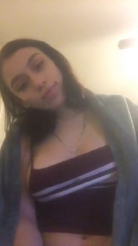 Skype wet pussy gets fingered slapped and played with - Skype Porn