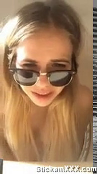 Slut Alice masturbates in a bubble bath - Skype Porn