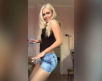 I Don't Mind If You Fuck Me In The Bathroom - OnlyFans Porn