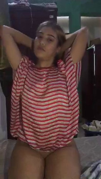 A Quick Rub & Pee Before Bathtime - Stickam Videos