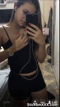 Quick little sneaky pee - Omegle Videos