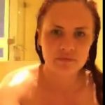 Skype Girl played with a small toy, cum twice, visible orgasm