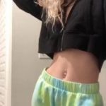 A Fan Sent Me a New Toy, So I Shoved It Into My Pussy - Snapchat Girls