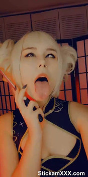 Omegle Schoolgirl Sends Hot Handjob Videos To Her Fuck