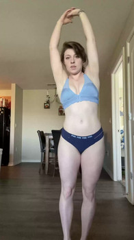 SHY PINK HAIRED SLUT WANTS TO CUM - Stickam Videos