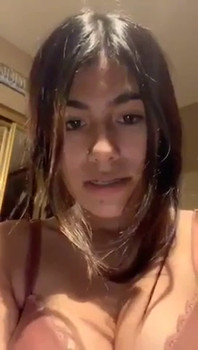 Stretching my pussy with a massive dildo - Omegle Girls