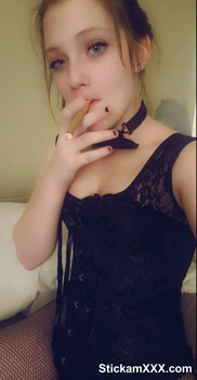 She cums while gaming, shaking orgasm - Omegle Girls