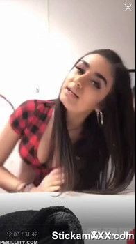 Pretty Petite Ebony Enjoying White Cock - Snapchat Girls