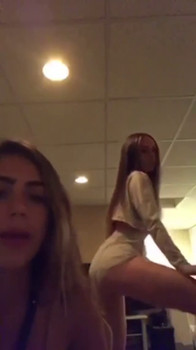 OnlyFans Chick Wildly Plays Her Pussy - OnlyFans Porn