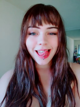 Quick Patreon self fuck before leaving the hotel room - Patreon Girls