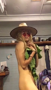 Pixie Slut Teases In Lingerie and Butt Plug - Youtube Girls