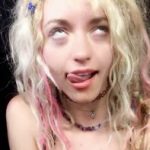 Gioco con il vibratore e con il plug nel culo - Skype Porn