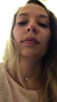 CHATURBATE CAM GIRL RIDING DILDO - Snapchat Girls