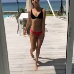 Rolling on his face and cumming with pleasure - Omegle Porn