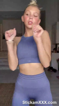 Felicia Fisher Strips It All Off To Masturbate With Dildo - Omegle Porn