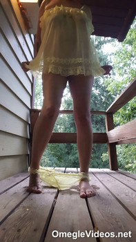 Stunning Babe Fucks Both Hole at Closeup Live - Omegle Porn