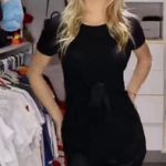 Omegle Porn teeny masturbates till she cums