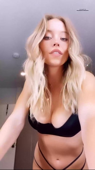 Little butt plug play - Omegle Porn