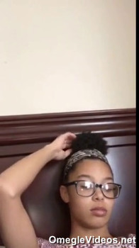 BLONDE BABE FINGERING HER WET N TIGHT PUSSY - Omegle Girls