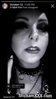 Playing with my pussy in the shower - Omegle Videos