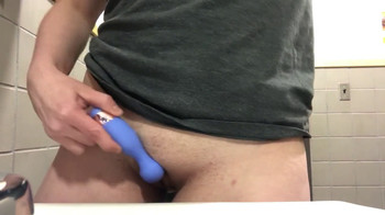 Omegle Squirts all over the couch - Omegle Videos