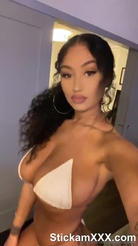 legs shaking and pussy clenching - Omegle Porn