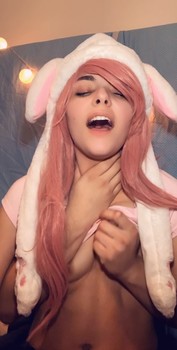 Teen Caught On Webcam Humping Pillow - Skype Girls