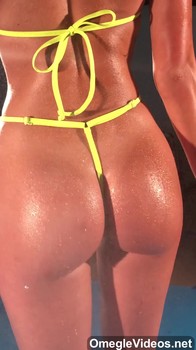 Natalie Plays hot masturbing - Omegle Videos