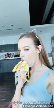 Patreon mostrandole al vecino - Patreon Girls