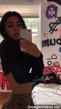 I'm so Omegle horny I'm dripping and ready
