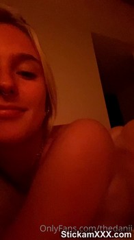 watch me cum from Kitty Porn anal play