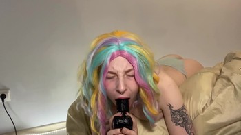 18 Year Old Snapchat Teen MASTURBATES ON CAMERA